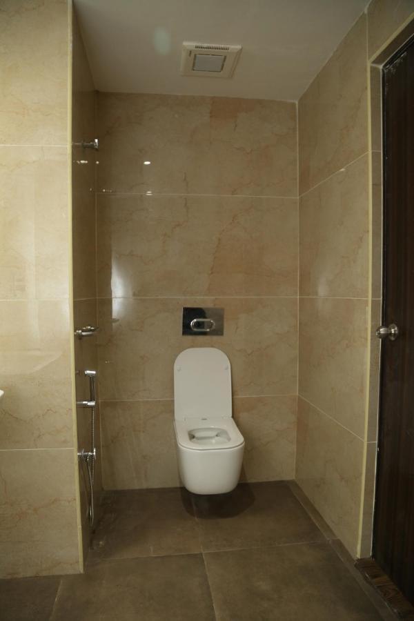 Hotel Skanda Palace Thiruttani Екстер'єр фото